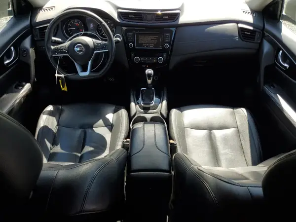 5N1AT2MTXJC740310 2018 NISSAN ROGUE - Image 8