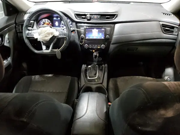5N1AT2MTXJC743272 2018 NISSAN ROGUE - Image 8