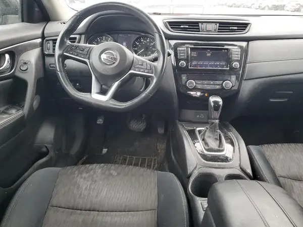 5N1AT2MTXJC744390 2018 NISSAN ROGUE - Image 8
