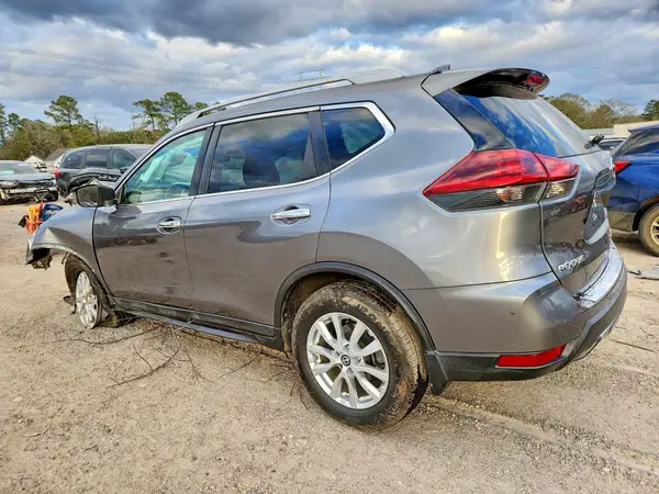 5N1AT2MTXJC745149 2018 NISSAN ROGUE - Image 2