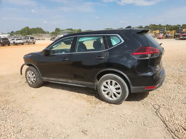 5N1AT2MTXJC747838 2018 NISSAN ROGUE - Image 2
