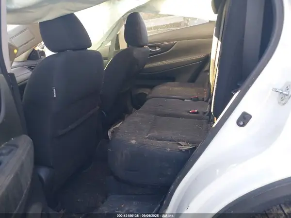 5N1AT2MTXJC749119 2018 NISSAN ROGUE - Image 8