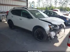 5N1AT2MTXJC750934 2018 NISSAN ROGUE