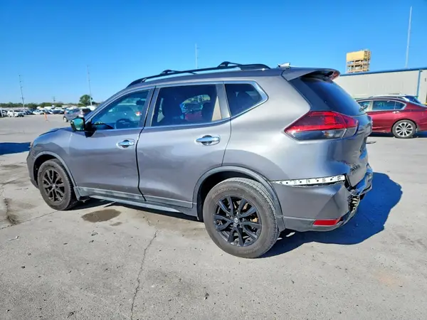 5N1AT2MTXJC750982 2018 NISSAN ROGUE - Image 2