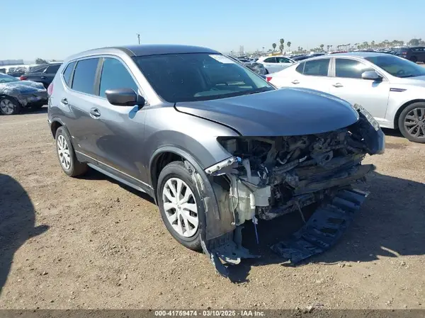 5N1AT2MTXJC754594 2018 NISSAN ROGUE - Image 1