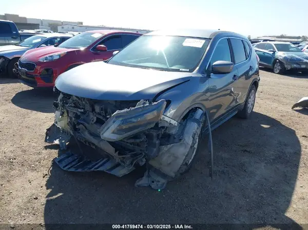 5N1AT2MTXJC754594 2018 NISSAN ROGUE - Image 2