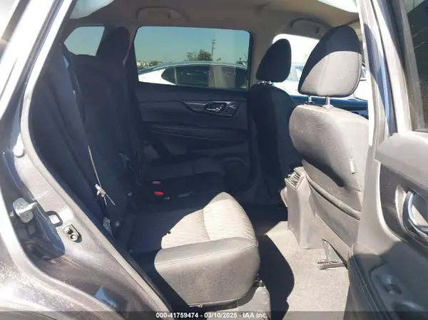 5N1AT2MTXJC754594 2018 NISSAN ROGUE - Image 8