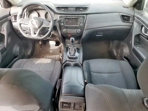 5N1AT2MTXJC755566 2018 NISSAN ROGUE - Image 8