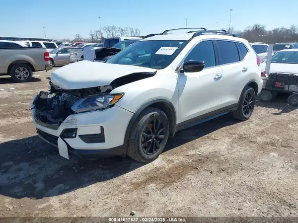 5N1AT2MTXJC758600 2018 NISSAN ROGUE - Image 2