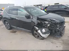 5N1AT2MTXJC760301 2018 NISSAN ROGUE