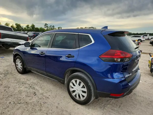 5N1AT2MTXJC760556 2018 NISSAN ROGUE - Image 2
