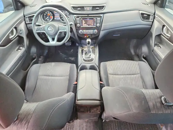 5N1AT2MTXJC760556 2018 NISSAN ROGUE - Image 8