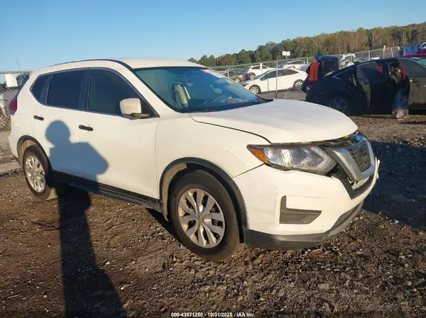 5N1AT2MTXJC760718 2018 NISSAN ROGUE - Image 1