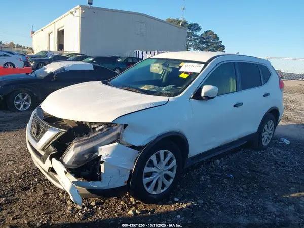 5N1AT2MTXJC760718 2018 NISSAN ROGUE - Image 2