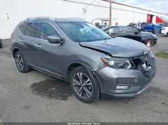 5N1AT2MTXJC761349 2018 NISSAN ROGUE