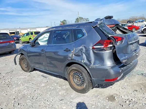 5N1AT2MTXJC769628 2018 NISSAN ROGUE - Image 2