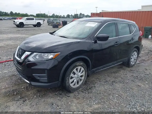5N1AT2MTXJC770312 2018 NISSAN ROGUE - Image 2