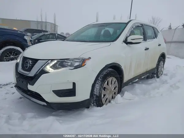5N1AT2MTXJC777311 2018 NISSAN ROGUE - Image 2