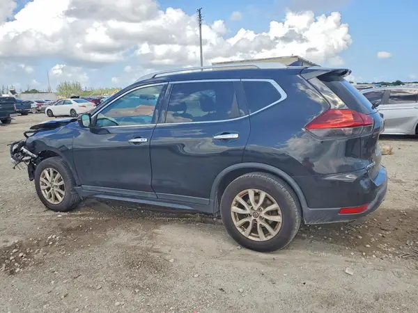5N1AT2MTXJC778605 2018 NISSAN ROGUE - Image 2