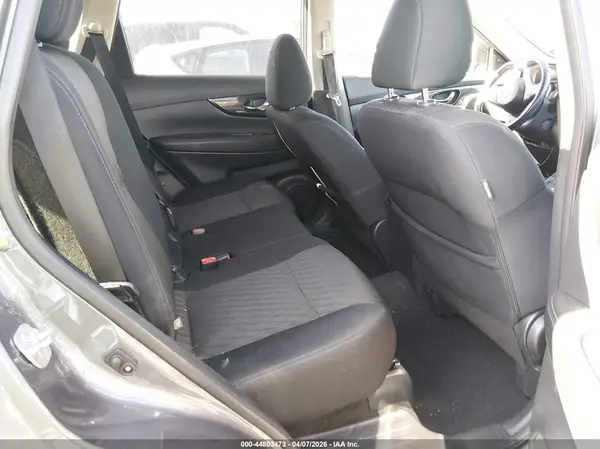 5N1AT2MTXJC782749 2018 NISSAN ROGUE - Image 8