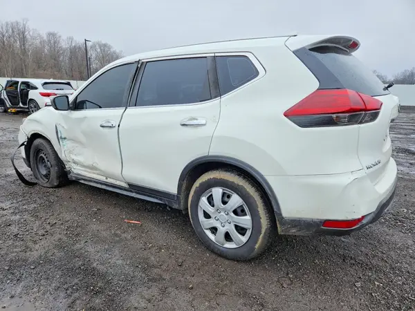 5N1AT2MTXJC783206 2018 NISSAN ROGUE - Image 2