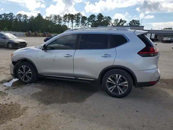 5N1AT2MTXJC793363 2018 NISSAN ROGUE - Image 2