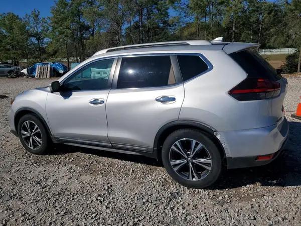 5N1AT2MTXJC794092 2018 NISSAN ROGUE - Image 2