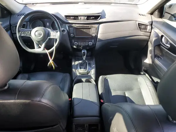 5N1AT2MTXJC794285 2018 NISSAN ROGUE - Image 8