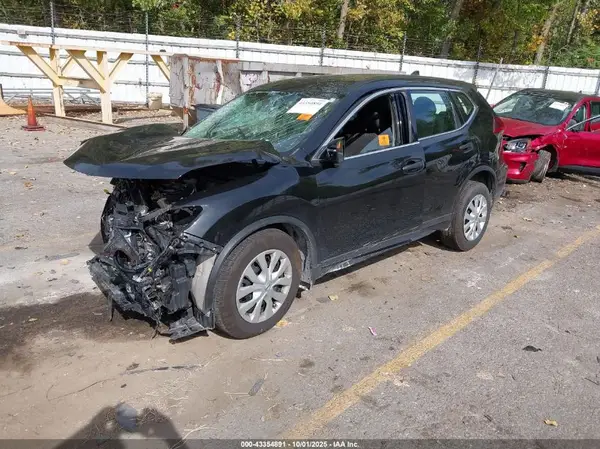 5N1AT2MTXJC795081 2018 NISSAN ROGUE - Image 2
