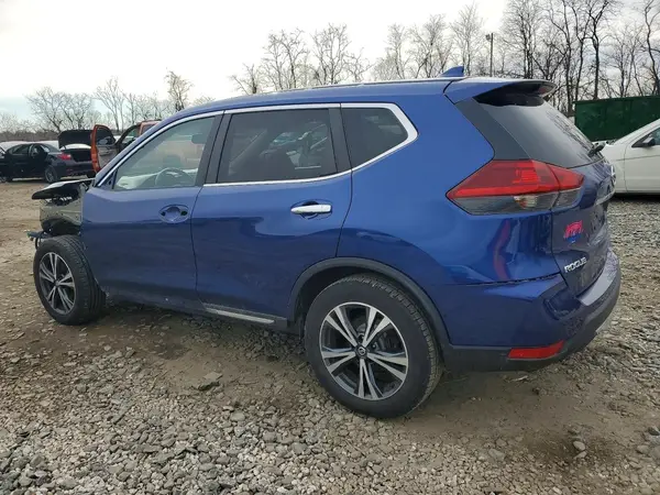 5N1AT2MTXJC796070 2018 NISSAN ROGUE - Image 2
