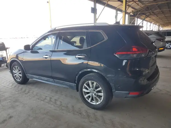 5N1AT2MTXJC796926 2018 NISSAN ROGUE - Image 2