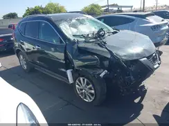 5N1AT2MTXJC798675 2018 NISSAN ROGUE