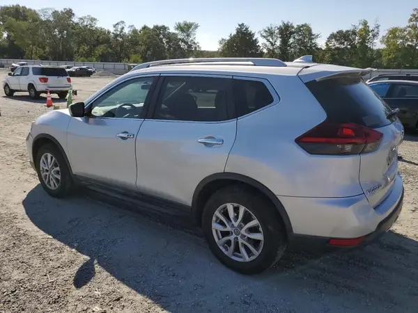 5N1AT2MTXJC800036 2018 NISSAN ROGUE - Image 2
