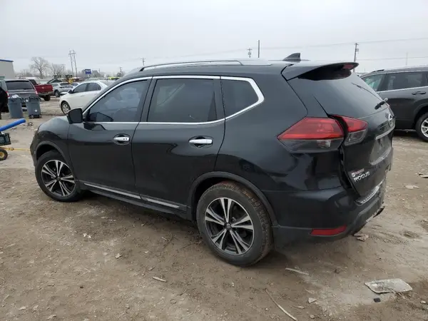 5N1AT2MTXJC806466 2018 NISSAN ROGUE - Image 2