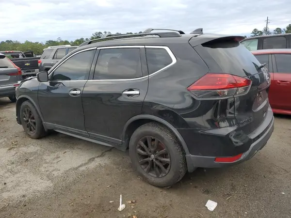 5N1AT2MTXJC817550 2018 NISSAN ROGUE - Image 2
