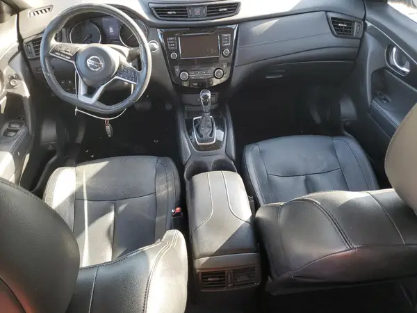 5N1AT2MTXJC834218 2018 NISSAN ROGUE - Image 8