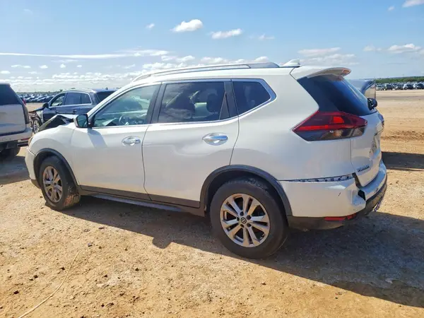 5N1AT2MTXJC839760 2018 NISSAN ROGUE - Image 2