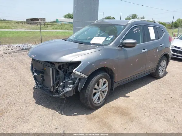 5N1AT2MTXJC840634 2018 NISSAN ROGUE - Image 2