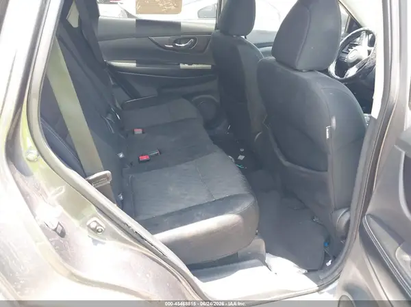 5N1AT2MTXJC840634 2018 NISSAN ROGUE - Image 8