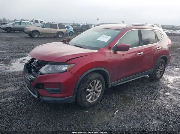 5N1AT2MTXJC842531 2018 NISSAN ROGUE - Image 2