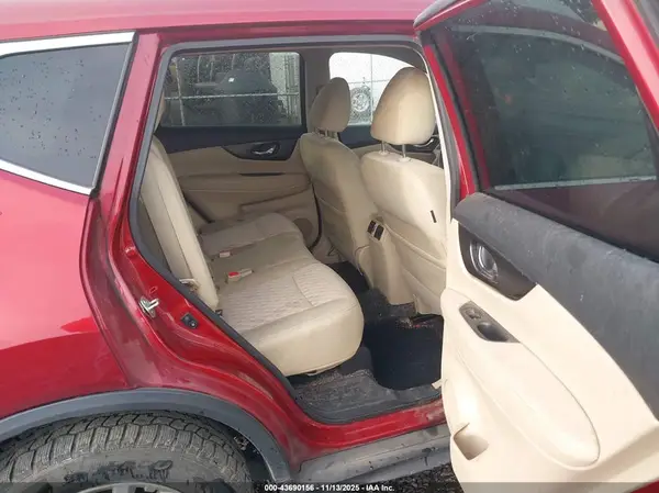 5N1AT2MTXJC842531 2018 NISSAN ROGUE - Image 8
