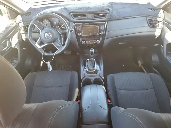 5N1AT2MTXJC843758 2018 NISSAN ROGUE - Image 8