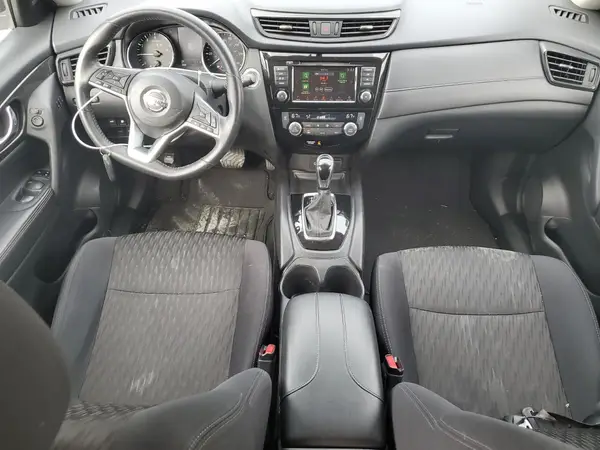 5N1AT2MTXJC843999 2018 NISSAN ROGUE - Image 8