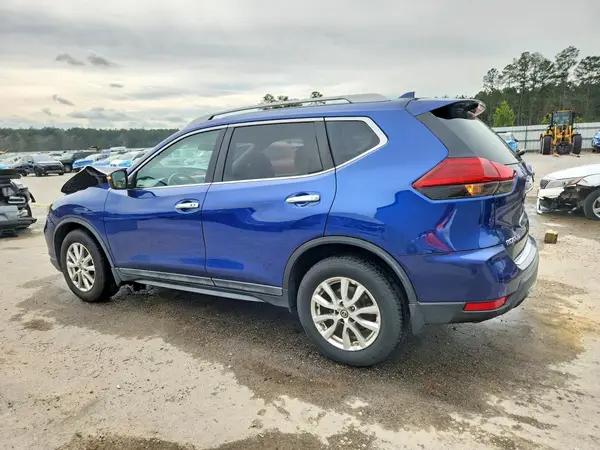 5N1AT2MTXJC846885 2018 NISSAN ROGUE - Image 2