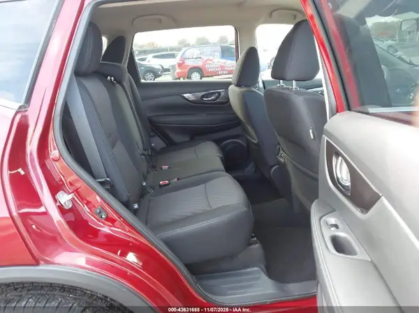 5N1AT2MTXKC703565 2019 NISSAN ROGUE - Image 8