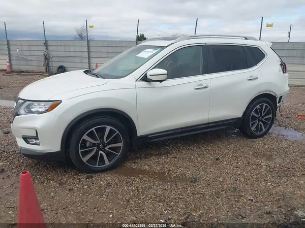 5N1AT2MTXKC711519 2019 NISSAN ROGUE - Image 2