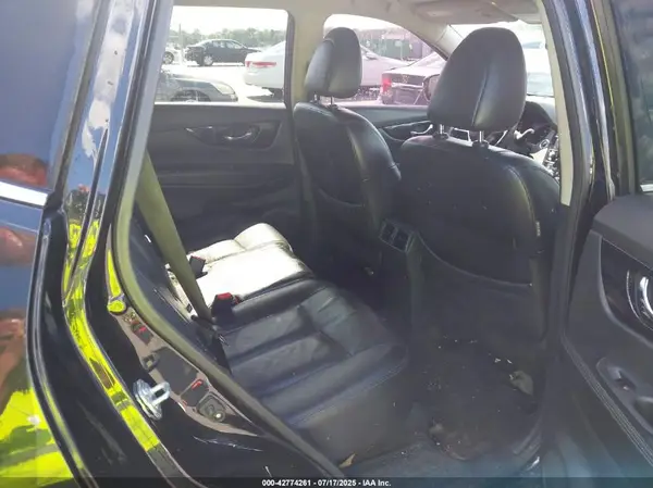 5N1AT2MTXKC741135 2019 NISSAN ROGUE - Image 8