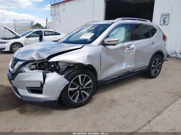 5N1AT2MTXKC742544 2019 NISSAN ROGUE - Image 2