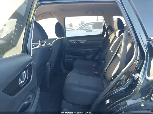 5N1AT2MTXKC746626 2019 NISSAN ROGUE - Image 8