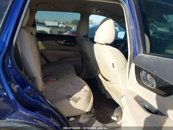 5N1AT2MTXKC768108 2019 NISSAN ROGUE - Image 8